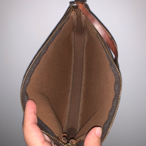 Authentic Louis Vuitton Pochette Accessories - Picture 7 of 12